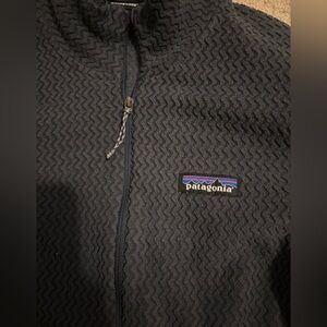 Women’s Patagonia light zip up